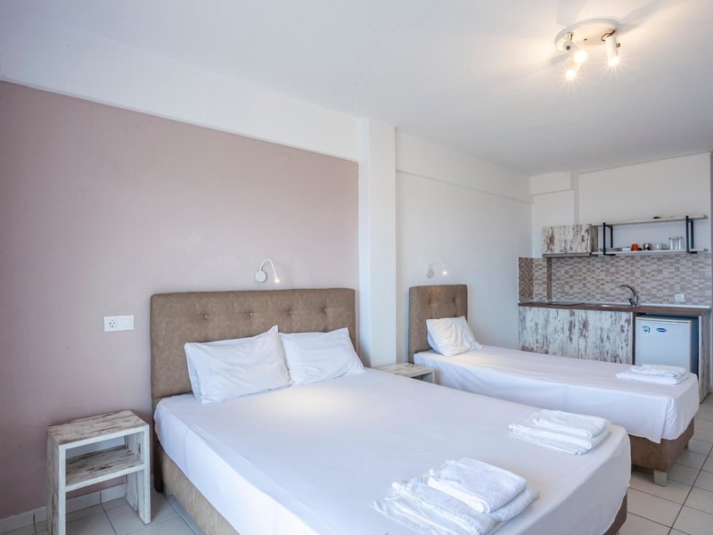 Skentos Aparthotel 14