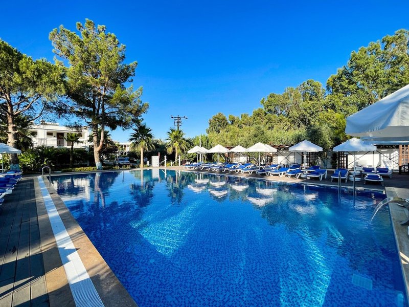 LABRANDA Lebedos Princess 3