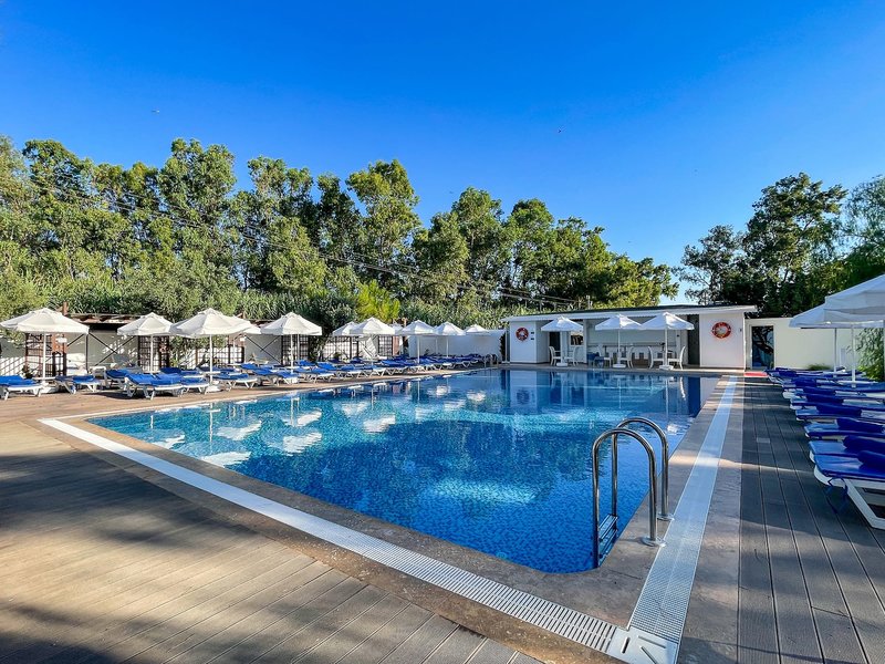 LABRANDA Lebedos Princess 8