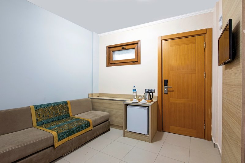 LABRANDA Lebedos Princess 4