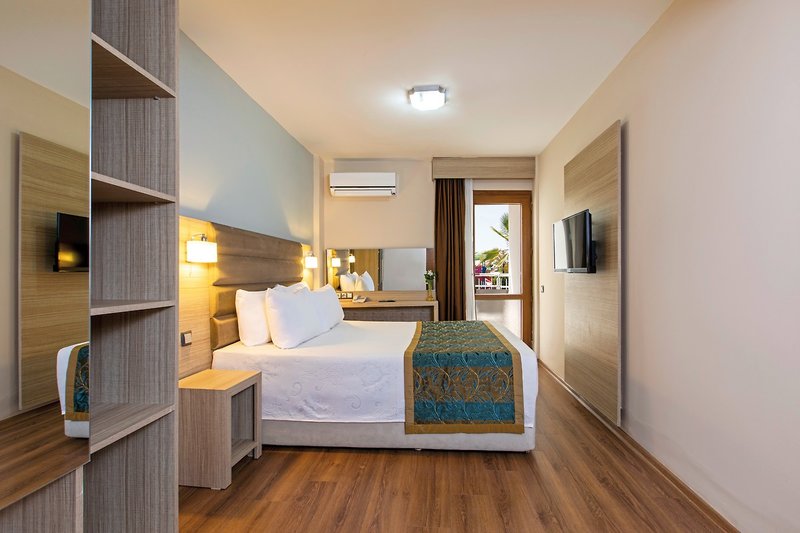 LABRANDA Lebedos Princess 7