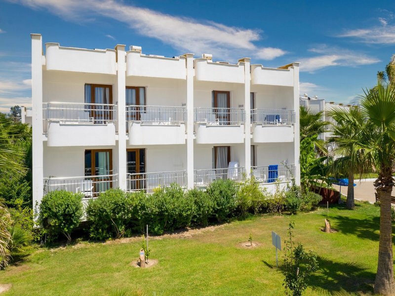 LABRANDA Lebedos Princess 19