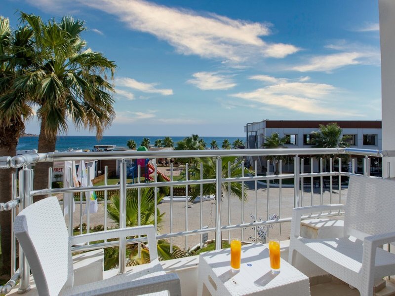 LABRANDA Lebedos Princess 49