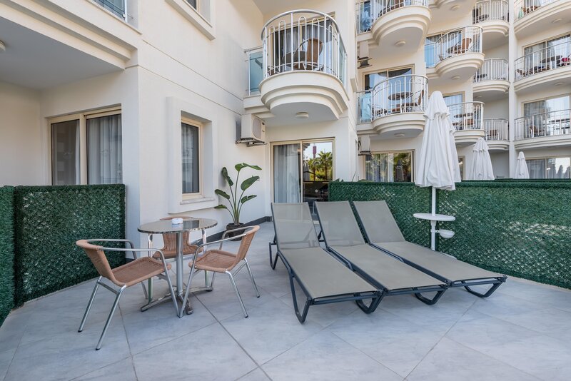 White City Beach Hotel 25