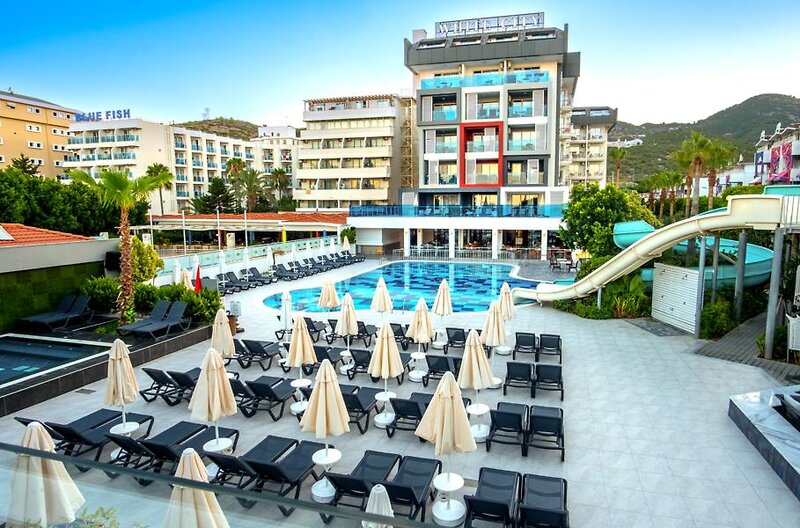 White City Beach Hotel 65