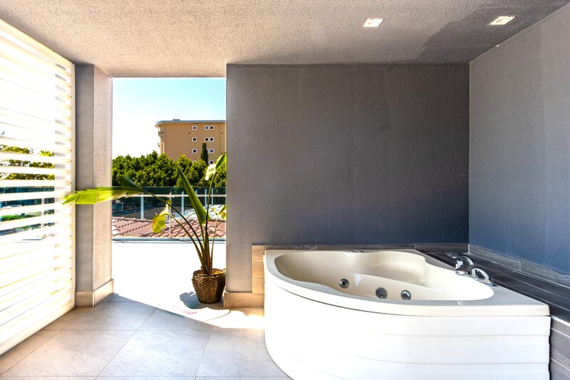 White City Beach Hotel 67