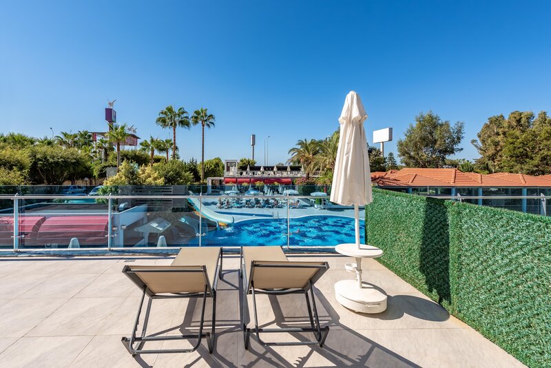 White City Beach Hotel 74