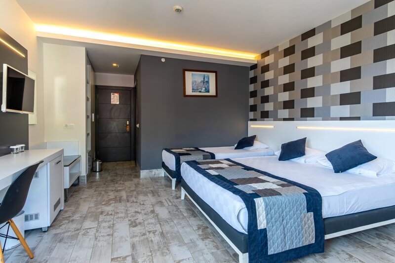 White City Beach Hotel 77
