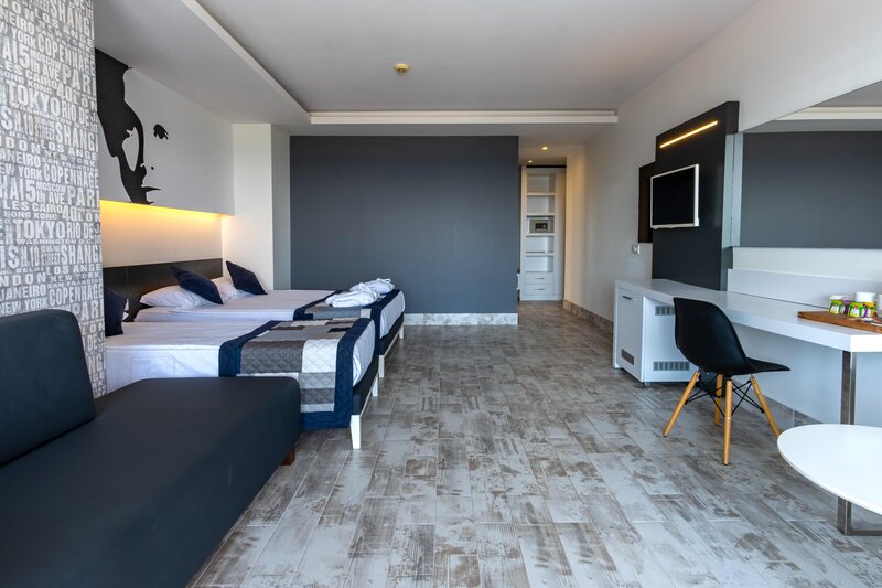 White City Beach Hotel 82