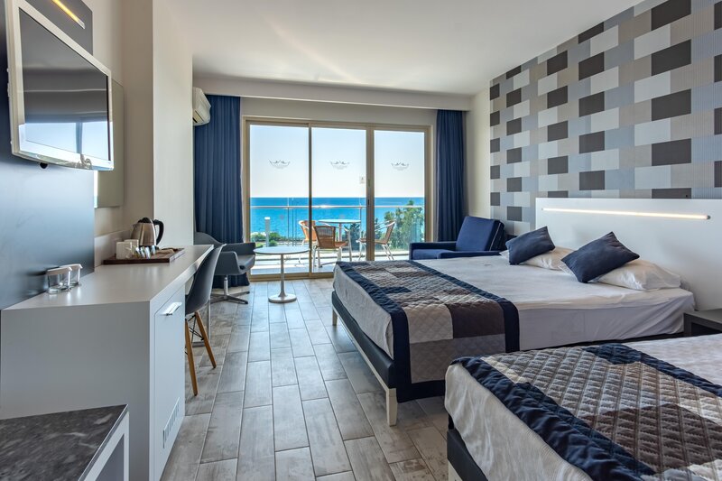 White City Beach Hotel 84