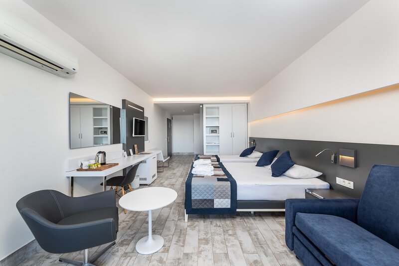 White City Beach Hotel 85