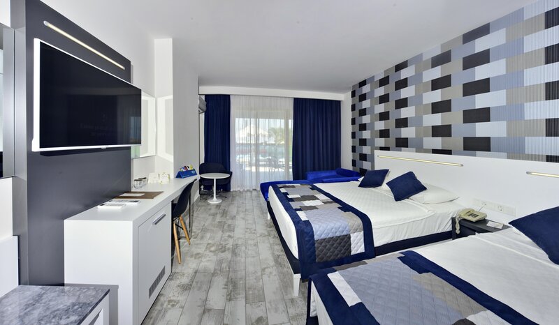 White City Beach Hotel 89