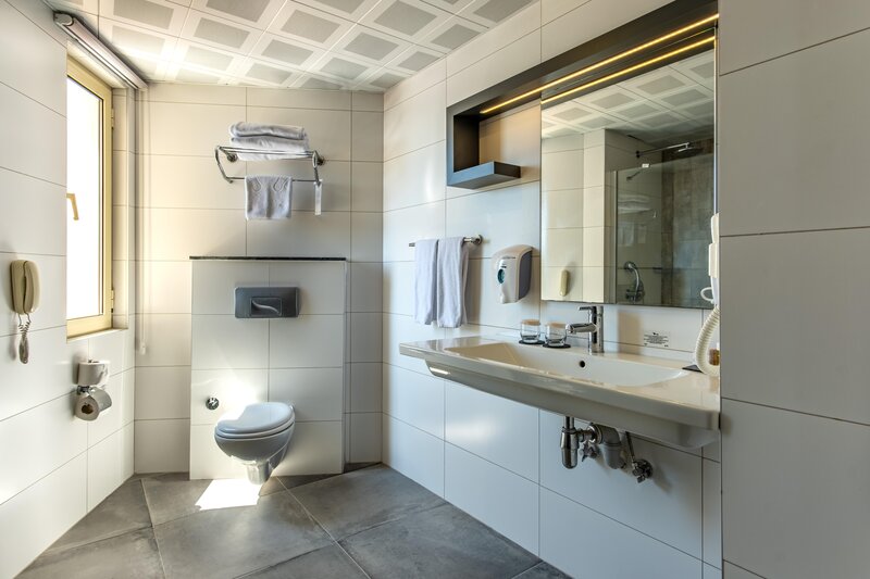 White City Beach Hotel 93