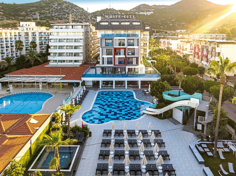White City Beach Hotel 12