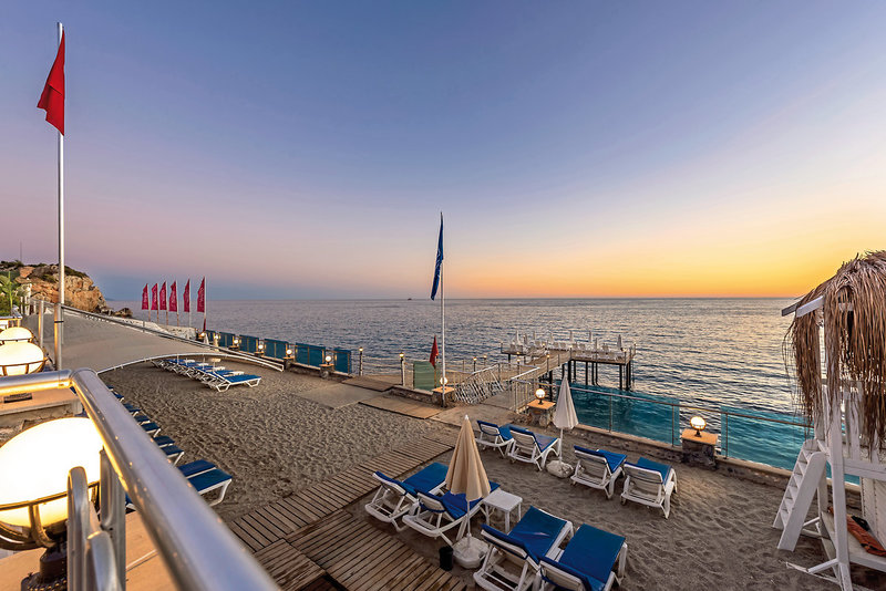 White City Beach Hotel 14