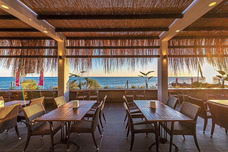 White City Beach Hotel 18