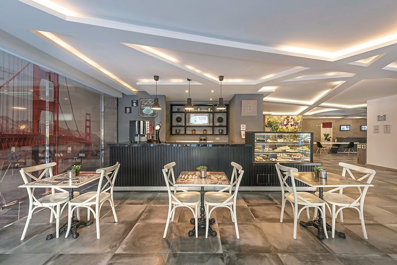 White City Beach Hotel 19