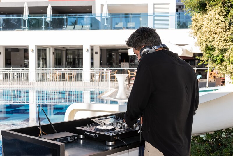 White City Beach Hotel 9