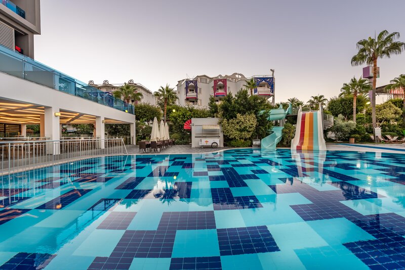 White City Beach Hotel 36
