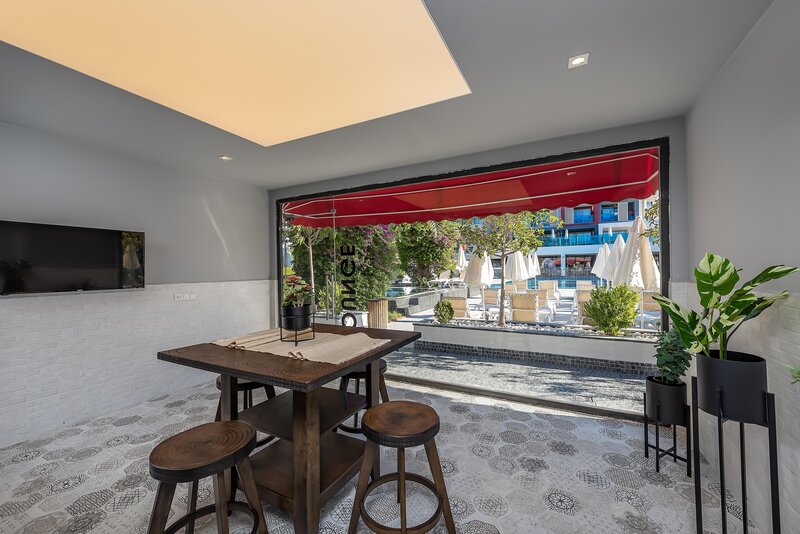 White City Beach Hotel 61