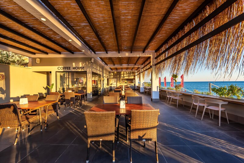 White City Beach Hotel 68