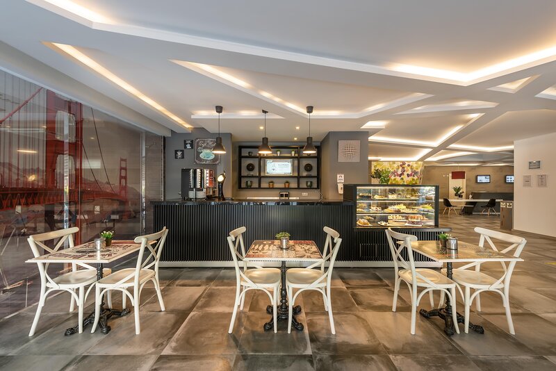 White City Beach Hotel 71