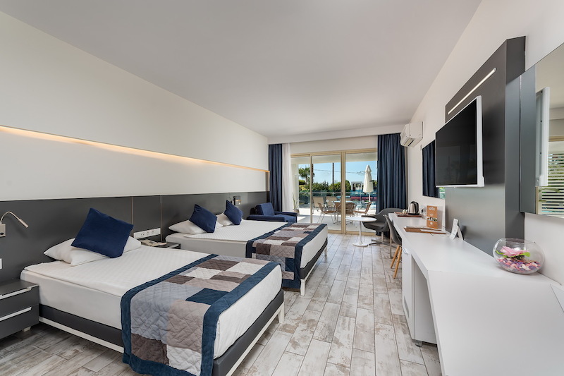 White City Beach Hotel 97