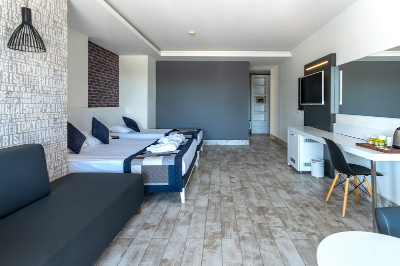 White City Beach Hotel 98