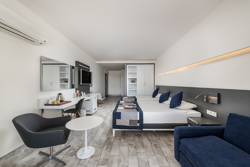 White City Beach Hotel 99