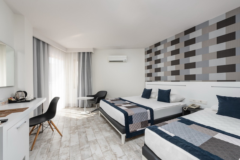 White City Beach Hotel 100