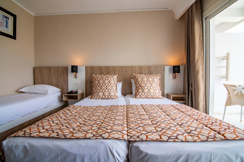 Riadh Palms 47