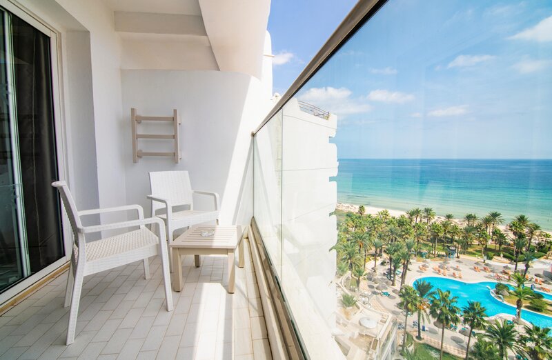 Riadh Palms 84