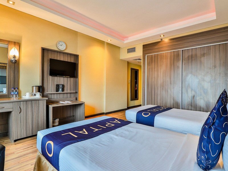 BlueBay Black Stone Hotel 8