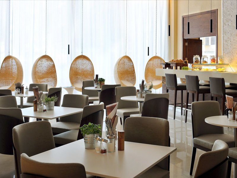 Courtyard by Marriott World Trade Center 17