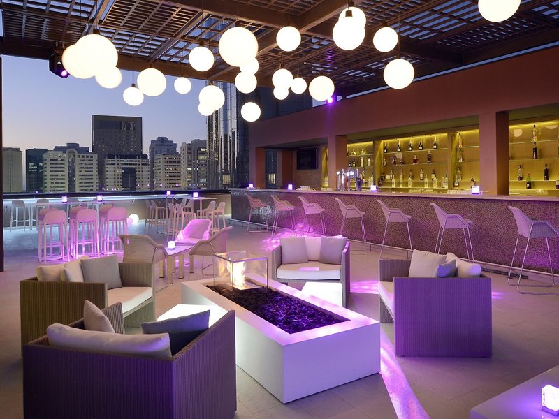 Courtyard by Marriott World Trade Center 18