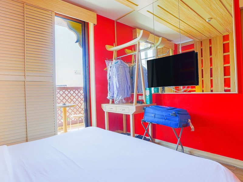 Reflections Hotel 24 - Room Example
