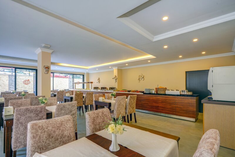 Miss Cleopatra Hotel 8