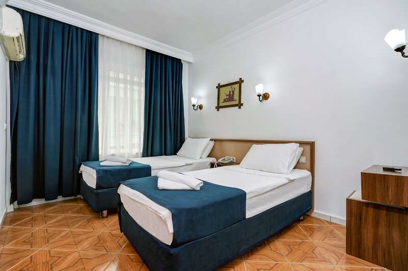 Miss Cleopatra Hotel 17