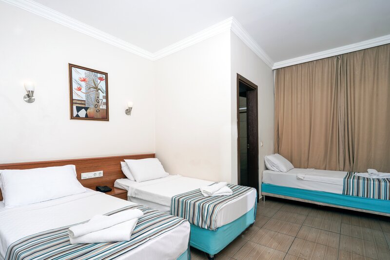 Miss Cleopatra Hotel 18