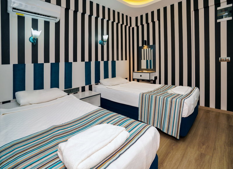 Miss Cleopatra Hotel 9