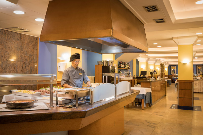 htop Pineda Palace Adults Recommended 14