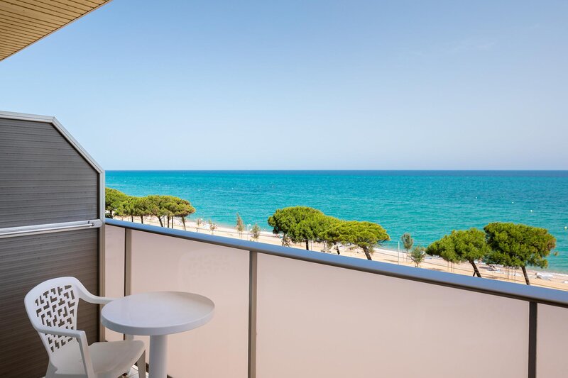 htop Pineda Palace Adults Recommended 24