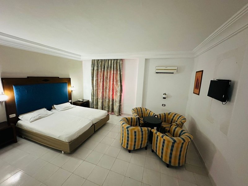 Cosmos Tergui Club 16