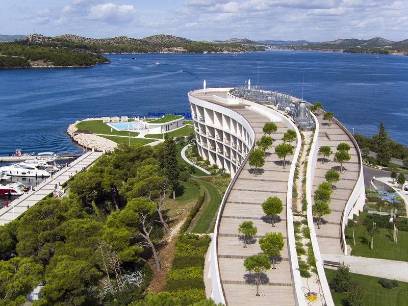 D-Resort 4
