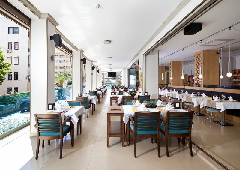 Aurasia Deluxe Hotel 6