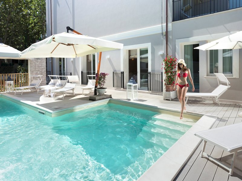 Rimini Suite Hotel 8 - Outdoor Pool