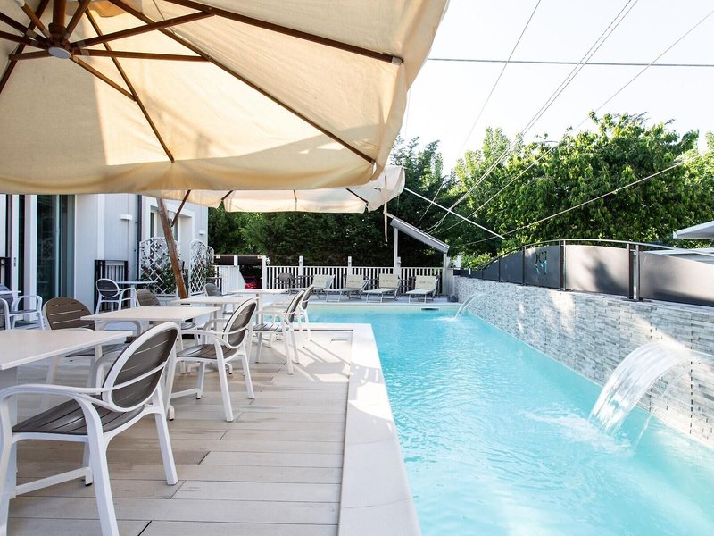 Rimini Suite Hotel 9 - Outdoor Pool