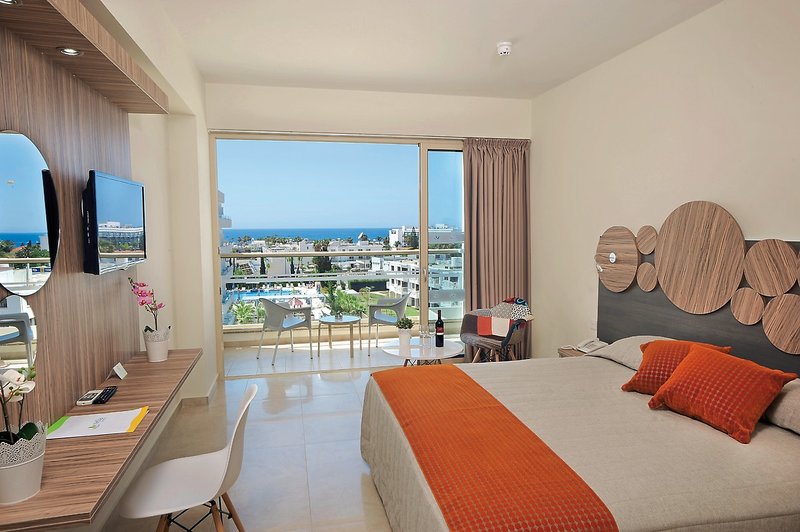 Nelia Gardens 4