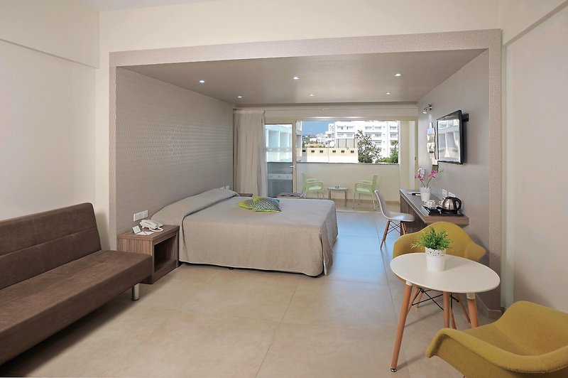 Nelia Gardens 6