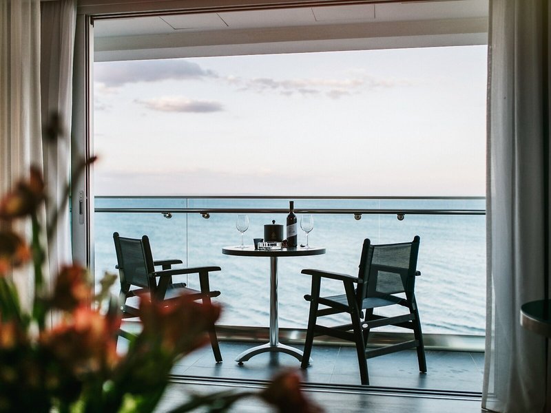 The Ciao Stelio Deluxe Hotel 6